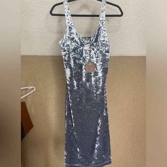 NWT Urban Outfitters - Cheap Monday crushed velvet silver dress - L - Picture 2 of 8
